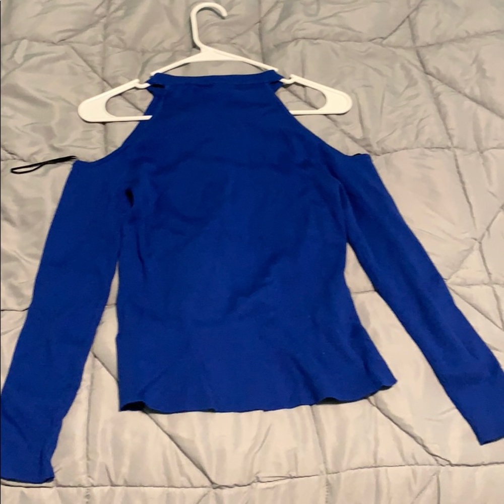 🔴 Sweater - Picture 2 of 4